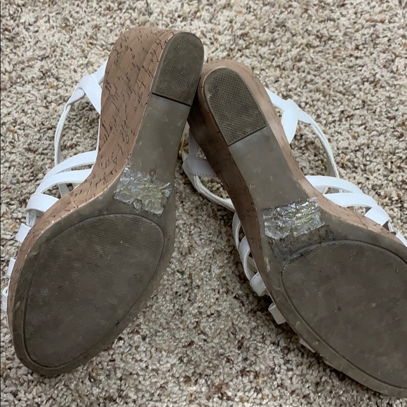 White wedges - Picture 3 of 3